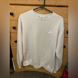 Brand New Nike Pullover Sweater size M